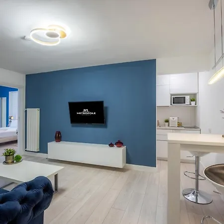 Apartment Metropole - Old *