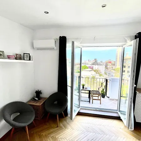 Metropole - Old Apartment *