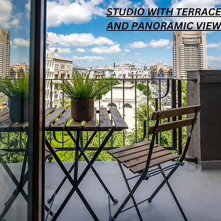 Metropole - Old Apartment *