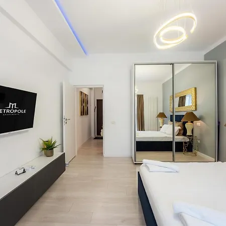 Metropole - Old Bukarest