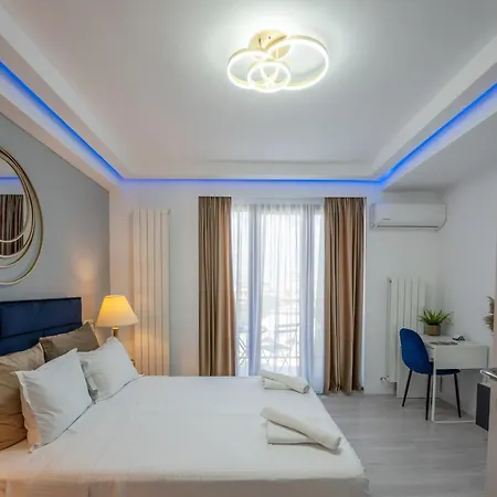 Metropole - Old Apartment