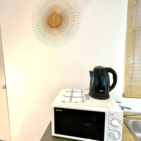 Metropole - Old Apartment