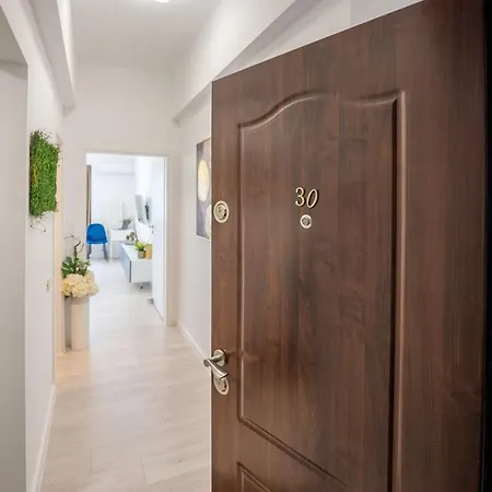 Metropole - Old * 布加勒斯特